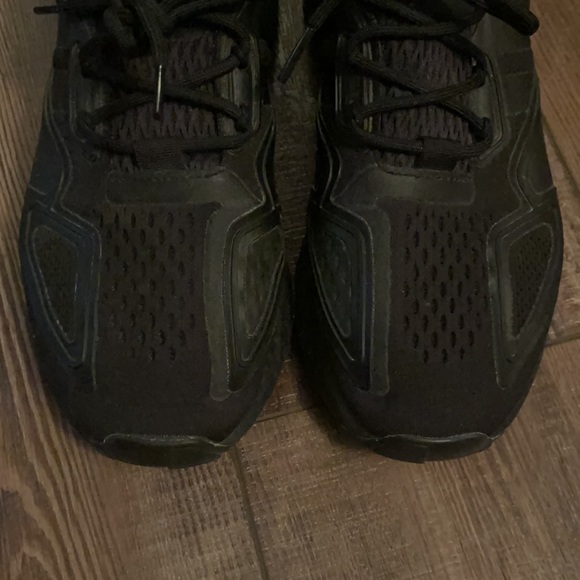 Adidas - Picture 8 of 8